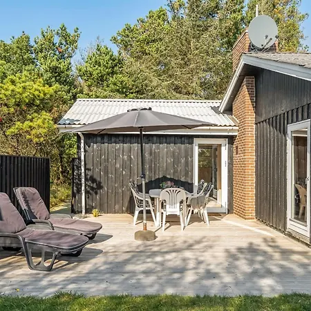 Holiday home Swenki - 700m From The Sea By Interhome *